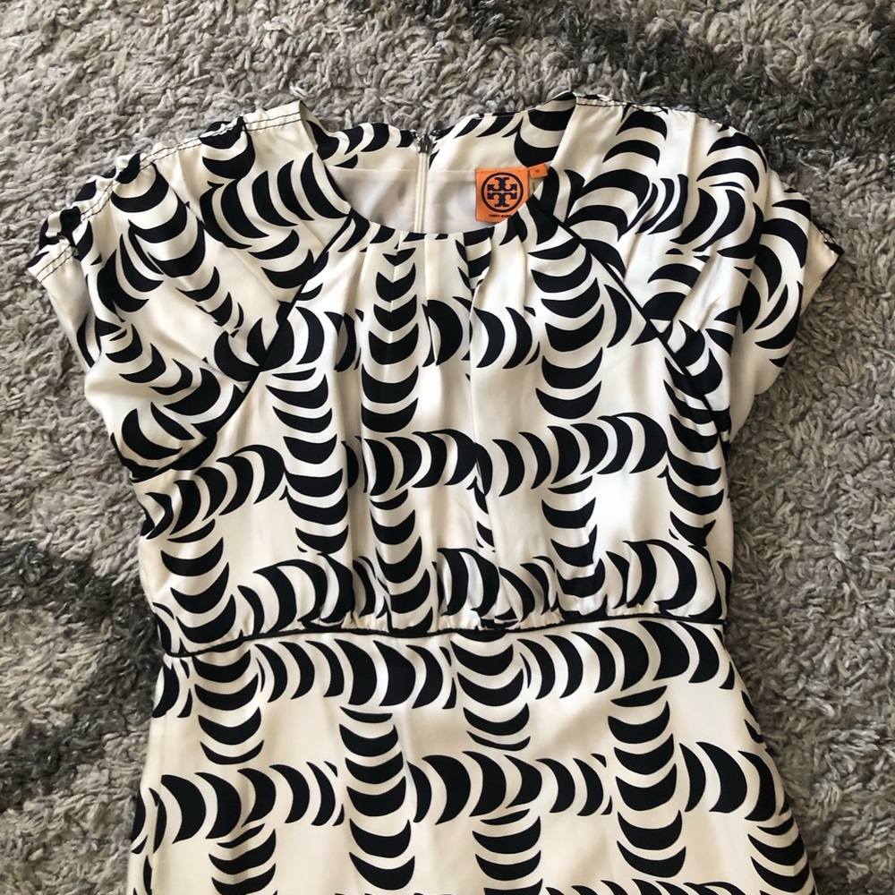 Tory Burch Sophia silk dress. EUC Size 12